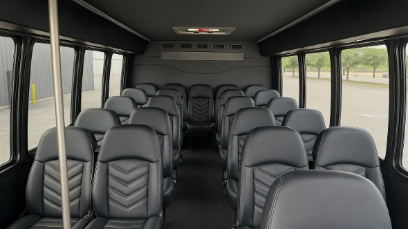 25 Passenger Minibus Rental